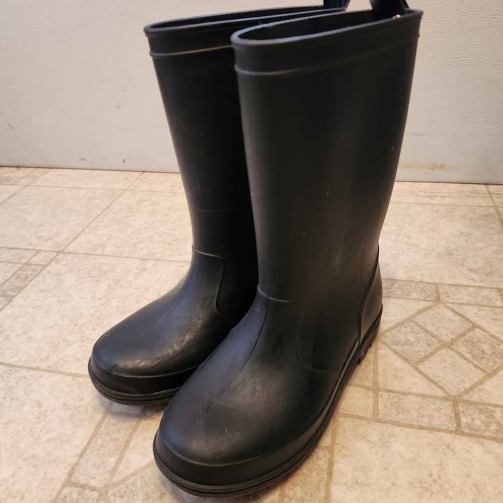 Boys Black Rain Boots